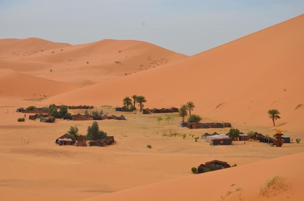 Hôtel Chez Tonton à Merzouga Extérieur photo